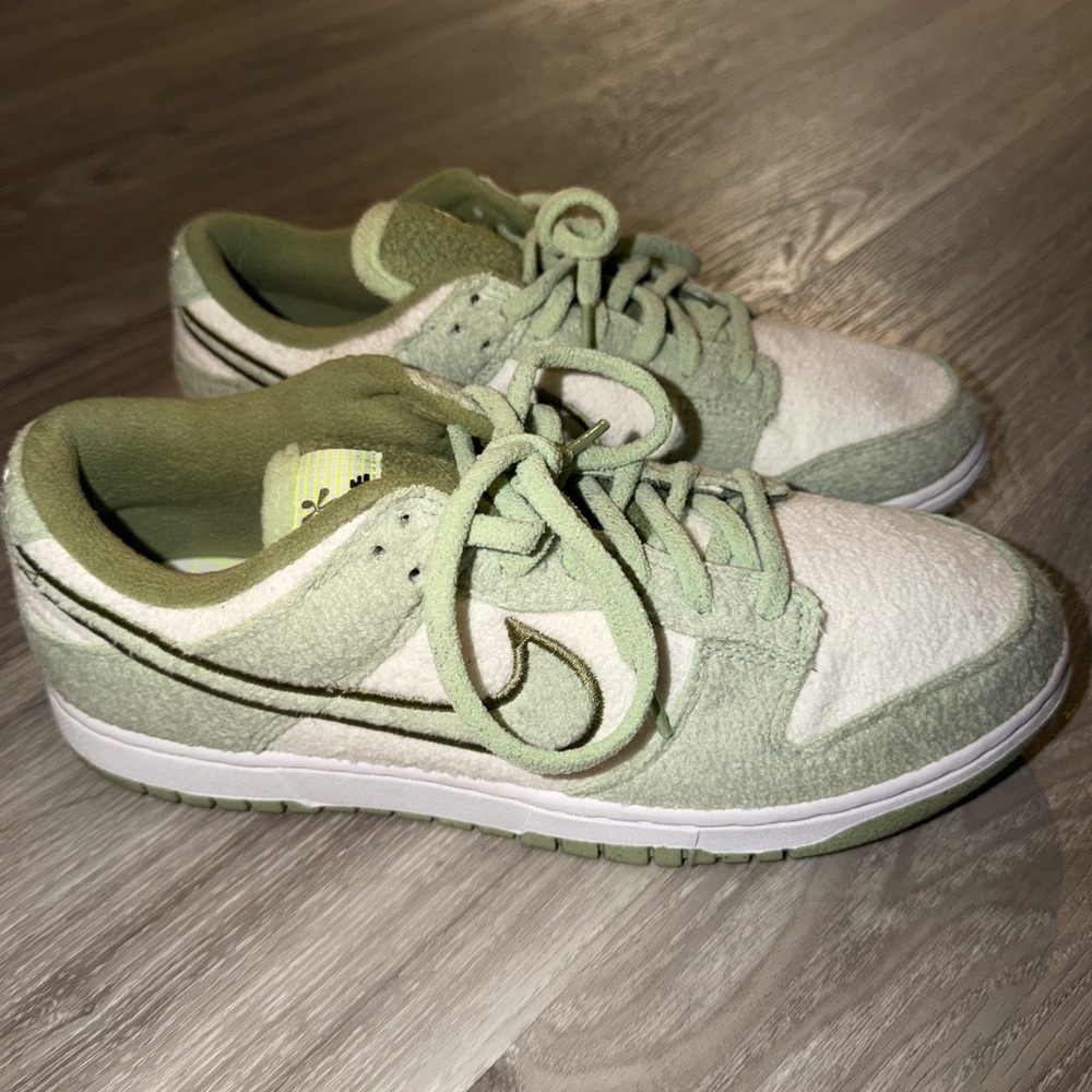 Nike Dunk “Fleece Pack Honeydew”